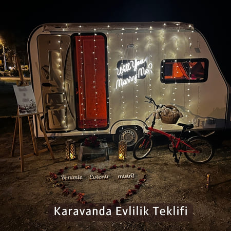 Karavanda Evlilik Teklifi